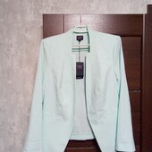 Новый брендовый красивый пиджак р.16.