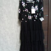 Брендовое новое красивое платье р.18-20