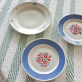 лот тарілок