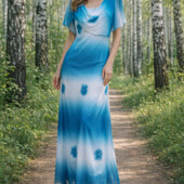 Ніжна довга легка сукня