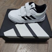 Кросівки Adidas 33р нові ціна 1700гр