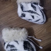 Теплющие ботики для малютка.