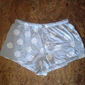 Фірмові гарненькі шортики,можна як низ від піжами,розмір XL
