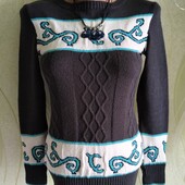 Гарненький, тепленький светр