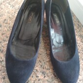 Туфли , замш, шкіряні ззовні і всередині