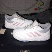 Кроссовки.р.р.33.стелька 20 см.в хорошем состоянии.Оригинал!