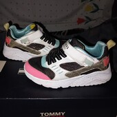 Кроссовки.р.р.31.стелька 19.5 см.в хорошем состоянии.Оригинал!