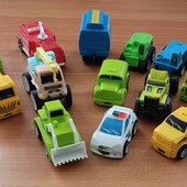  Маленькі машинки 12 в лоті