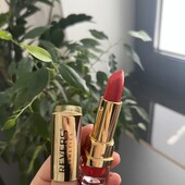 помада тестер у красивому відтінку