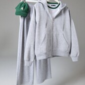 Спортивні костюми ,щільна тканина на флісі..