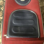 Дорожня валіза чемодан на колесах середнього розміру