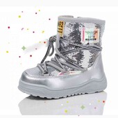 зима,  теплі круті чоботи, сапожки 