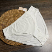 Арт.1154 трусики жіночі сліпи білі базові від c&a євро розмір М.