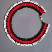 Прикраса на шию силянка з бісеру Серця