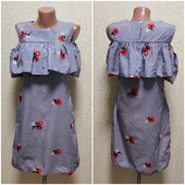 Сукня у смужку з вишивкою