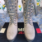 Кожаные сапожки.р.р.36.стелька 22.5 см.в хорошем состоянии.Оригинал!