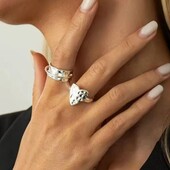 Набір каблучок, кільця дві шт. м'ятий метал, серце