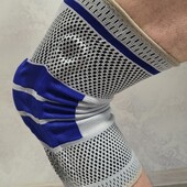 Эластичный наколенник для спорта и восстановления Knee Support— фиксация и защита коленного сустава
