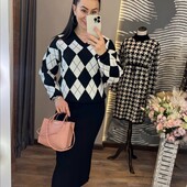 Костюм с юбкой фабричного качества