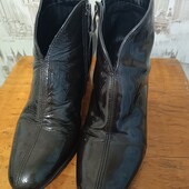 Німеччина, натуральна шкіра, лакована 39р