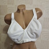 Гладенький бюстгальтер від M&S 85G