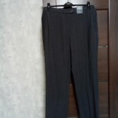 Новые брендовые классические брюки р.16.