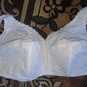 Бюстгалтер нежно белый