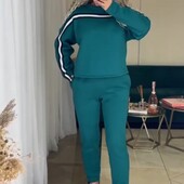 Жіночий костюм двійка брючний тринитка на флісі з лампасами.