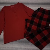 Яркая женская пижама отличного качества ( состояние новой)