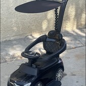 Машинка - толокар з батьківською ручкою