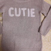 Симпатичний светр для дівчинки