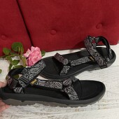 Teva,оригінал,із спорт-матеріалу,розмір 47,устілка 31.