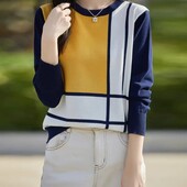 Стильный джемпер, свитер, пуловер, 75% вискоза, р. s, наш 40-46