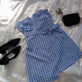 Мила сукня в клітинку блакитно-біла