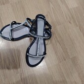 Сандалі р.38-24,5