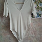 Гарний білий в рубчик боді