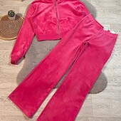 Красивий костюм велюр