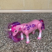 Інтерактивна іграшка танцюючий єдиноріг від Little Live Pets