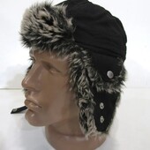 Теплая с ушками с ремешком на кнопке под подбородком р.1-3 года по бирке