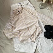 Красива сорочка у смужку