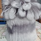 Тёплая шапка.