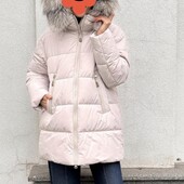 Шикарний пуховик з натуральним хутром!!