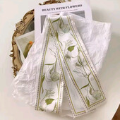 Твіллі, шарфик, хустинка, хустка, стрічка двостороння квітка зелена, сад, напис, слова