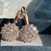 Новинка! Шикарные серьги, очень яркие ,позолота 585 пробы, высота1.9см/1.3 см