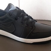 Нові кросівки 42,43,44 р