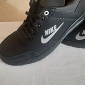 нові кросівки Демі, 43,44 р