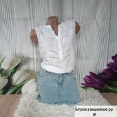 Блузка з вишивкою