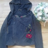 Не звичайна и м'ягенька кофтинка з вишивкою на кнопочці с-м