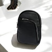 жіноча сумка нагрудна