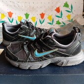 Кроссовки.р.р.38.стелька 23.5 см.в хорошем состоянии.Оригинал!